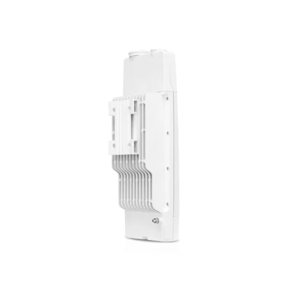 airFiber 11 High-Band Backhaul Radio with Dish Antenna - Imagen 3